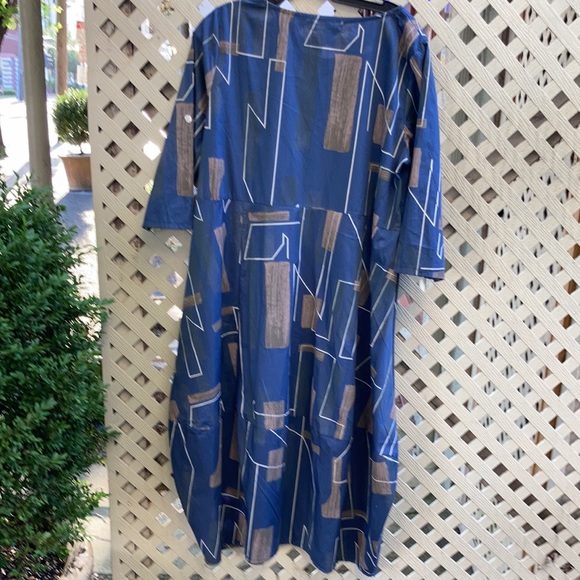 Simple couture dress NWT - Picture 4 of 4